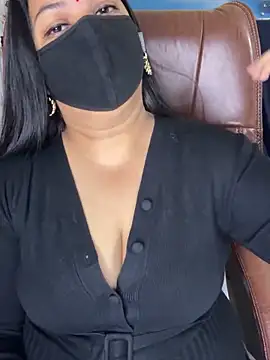 FlatVincy4 online show from 11-28-25, 04:34