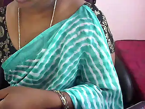 Snapshot of telugu_indhu_0001 chatting on 06-11-26, 05:04 telugu indhu 0001 online show from 06-11-26, 05:04