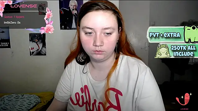 Snapshot of Bitchy_Lily chatting on 01-12-25, 08:03 Bitchy Lily online show from 01-12-25, 08:03