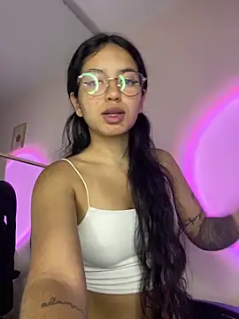 Rosita forever  online show from 03-19-26, 04:18