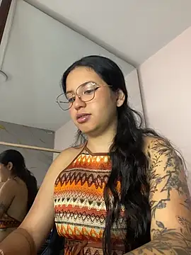 Rosita forever  online show from 06-17-26, 03:55