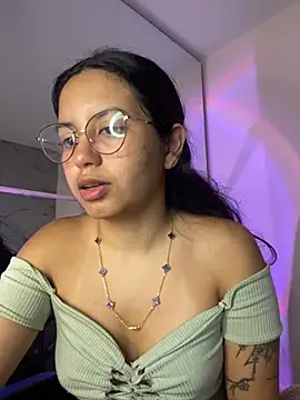 Snapshot of Rosita_forever_ chatting on 02-27-26, 08:08 Rosita forever online show from 02-27-26, 08:08