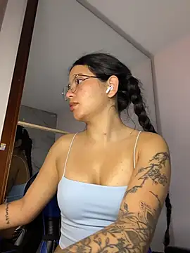 Rosita forever  online show from 05-02-26, 04:12