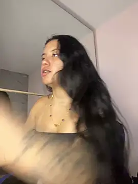 Snapshot of Rosita_forever_ chatting on 02-19-26, 04:26 Rosita forever online show from 02-19-26, 04:26