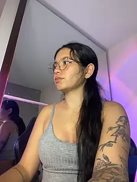 Rosita forever  online show from 04-23-26, 04:41