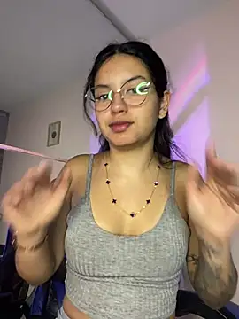 Snapshot of Rosita_forever_ chatting on 02-18-26, 12:45 Rosita forever online show from 02-18-26, 12:45