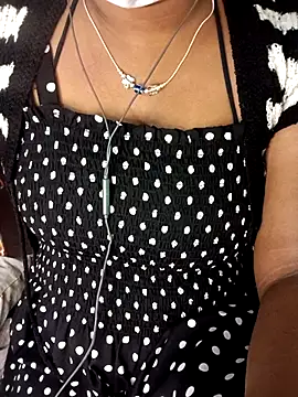Tamilbigboobie online show from 10-28-25, 07:51