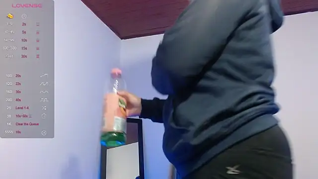 Saori san  online show from 01-11-25, 10:07