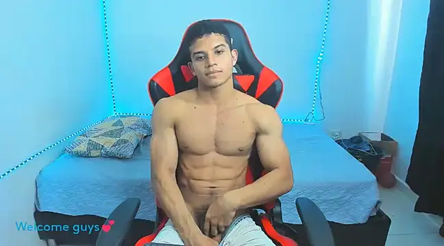 Snapshot of oliver_thompsson7 chatting on 02-06-25, 08:13 oliver thompsson7 online show from 02-06-25, 08:13