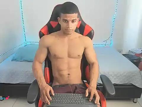 oliver thompsson7 online show from 03-28-26, 08:10