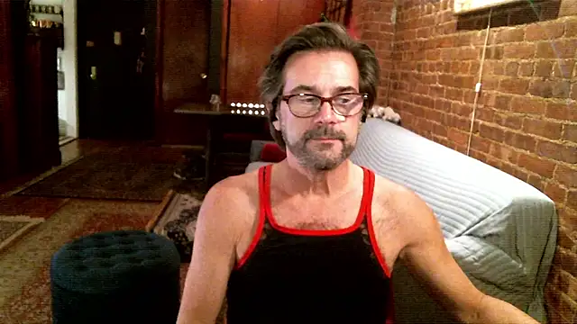 Johnny Bottoms online show from 12-14-25, 11:10