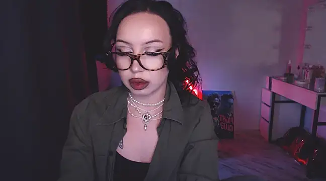 Snapshot of MoranaMissGod chatting on 02-07-25, 12:17 MoranaMissGod online show from 02-07-25, 12:17