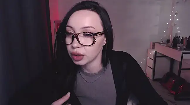 Snapshot of MoranaMissGod chatting on 12-28-24, 12:47 MoranaMissGod online show from 12-28-24, 12:47