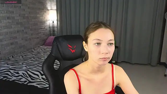 Gali Adri online show from 12-26-24, 05:51