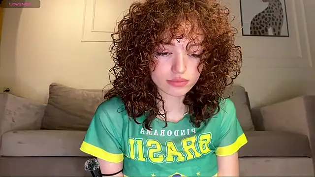 LilianGrindle online show from 06-11-26, 07:33