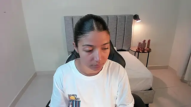Snapshot of martina_roldam chatting on 10-22-25, 02:22 martina roldam online show from 10-22-25, 02:22