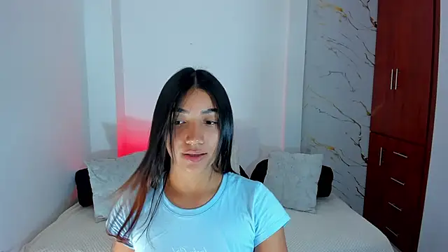 martina roldam online show from 05-11-26, 03:30