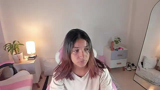 Snapshot of martina_roldam chatting on 10-01-25, 12:16 martina roldam online show from 10-01-25, 12:16