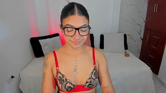 martina roldam online show from 05-19-26, 12:48