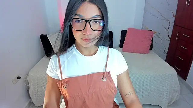 martina roldam online show from 06-03-26, 02:12
