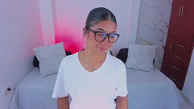 martina roldam online show from 04-01-26, 12:46