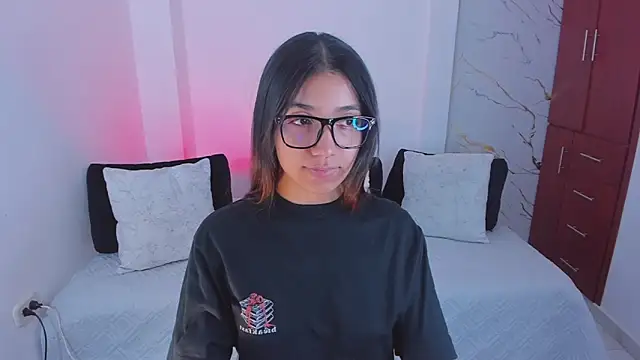 martina roldam online show from 03-21-26, 12:45