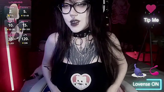 Snapshot of chloe_crystall_killer chatting on 09-12-25, 10:20 chloe crystall killer online show from 09-12-25, 10:20