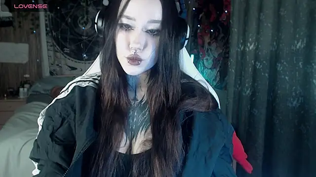 chloe crystall killer online show from 05-08-26, 05:44