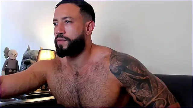 BradLeon  online show from 10-17-25, 07:48