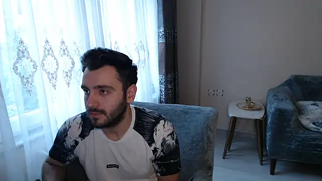 handsomeee04 online show from 05-23-26, 04:17