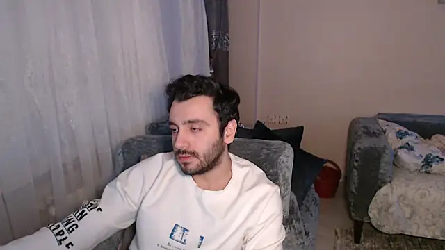 handsomeee04 online show from 04-23-26, 12:39