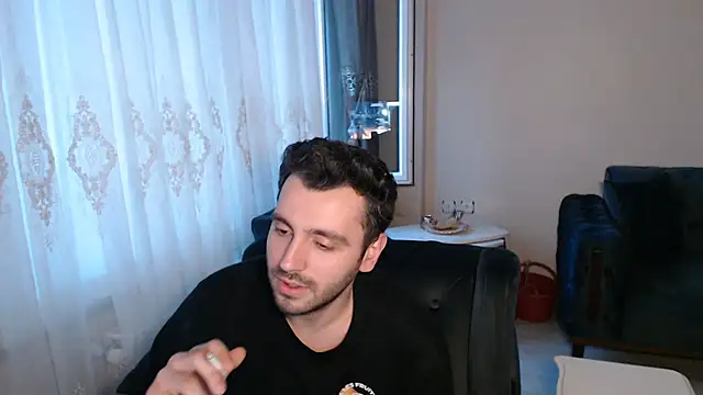 handsomeee04 online show from 05-27-26, 05:31