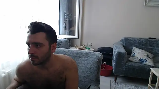 handsomeee04 online show from 05-12-26, 11:27