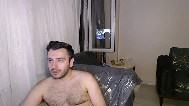 handsomeee04 online show from 07-17-26, 12:08