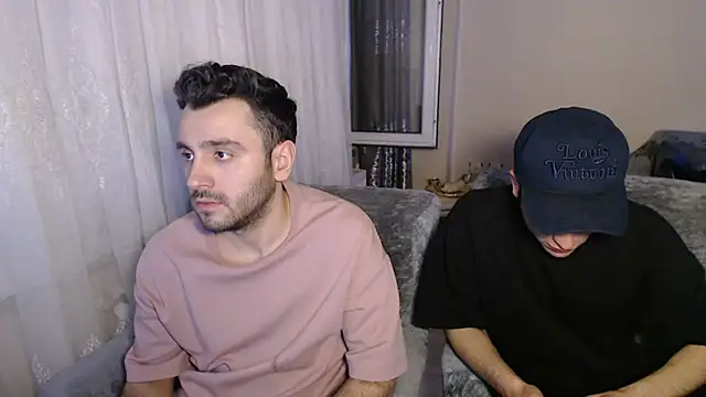 handsomeee04 online show from 05-15-26, 12:08