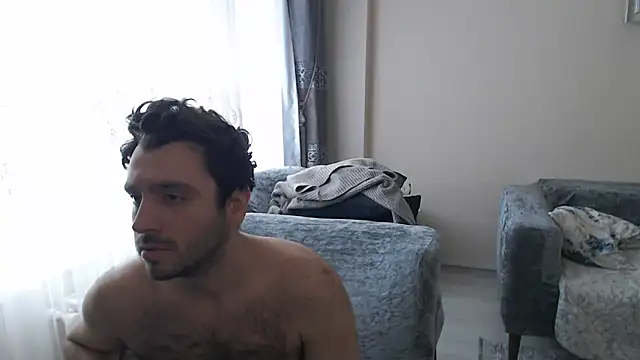 handsomeee04 online show from 04-27-26, 12:03