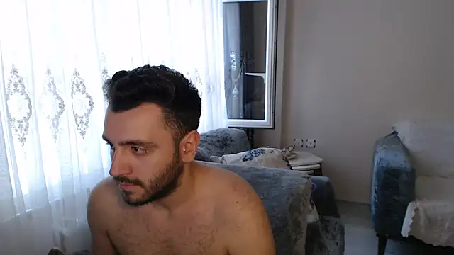 handsomeee04 online show from 06-23-26, 03:26