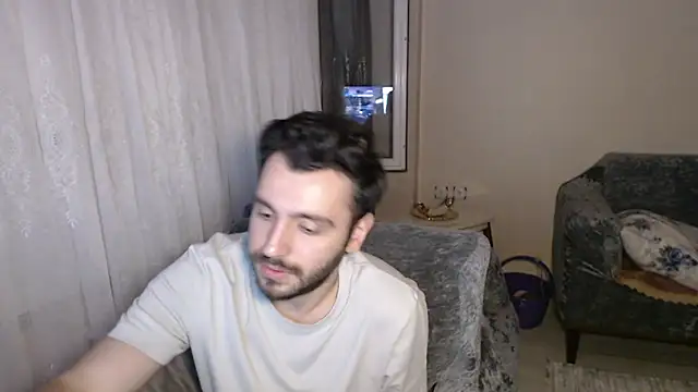 handsomeee04 online show from 06-11-26, 10:18