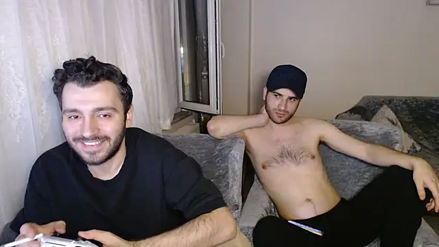 handsomeee04 online show from 06-07-26, 11:43