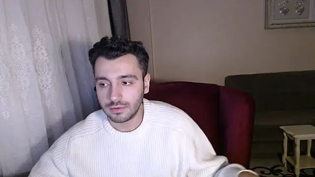 handsomeee04 online show from 12-18-25, 09:18