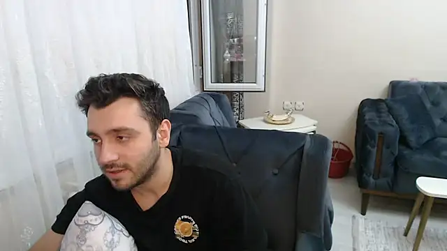 handsomeee04 online show from 05-29-26, 08:37