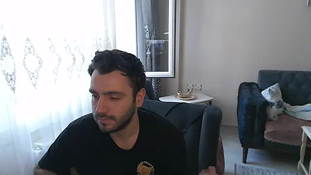 handsomeee04 online show from 06-01-26, 03:00
