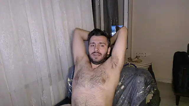 handsomeee04 online show from 07-10-26, 11:05