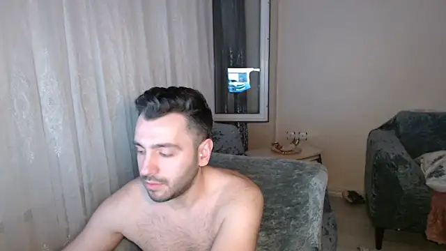 handsomeee04 online show from 06-15-26, 09:14