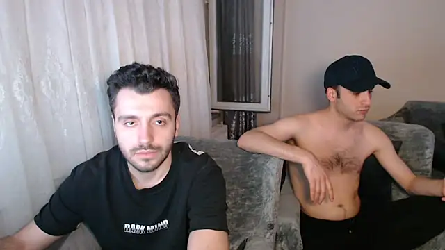 handsomeee04 online show from 05-16-26, 10:53