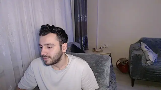 handsomeee04 online show from 05-20-26, 11:02