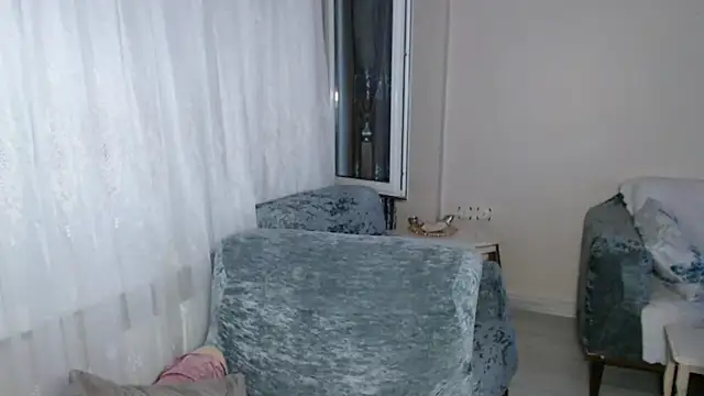 handsomeee04 online show from 06-19-26, 02:17