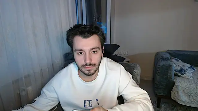 handsomeee04 online show from 04-21-26, 04:57