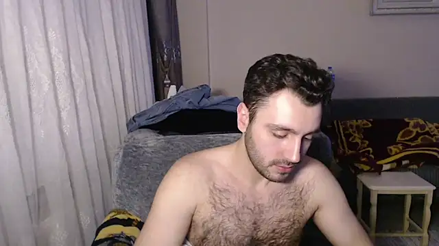 handsomeee04 online show from 03-06-26, 09:43