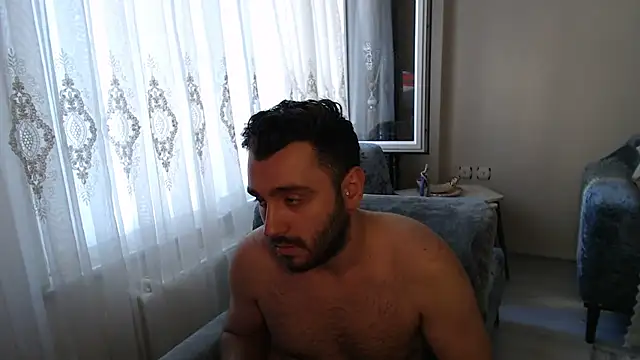 handsomeee04 online show from 06-24-26, 04:27